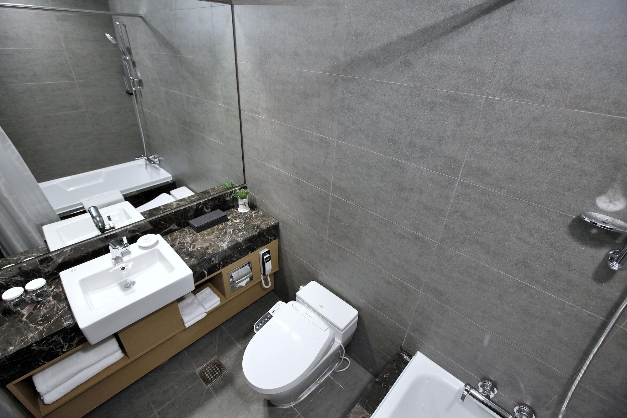 On City Hotel Cheonan Eksteriør billede